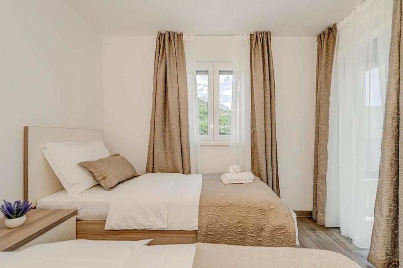 Villa Ivo Apartmani Promajna Exteriér fotografie