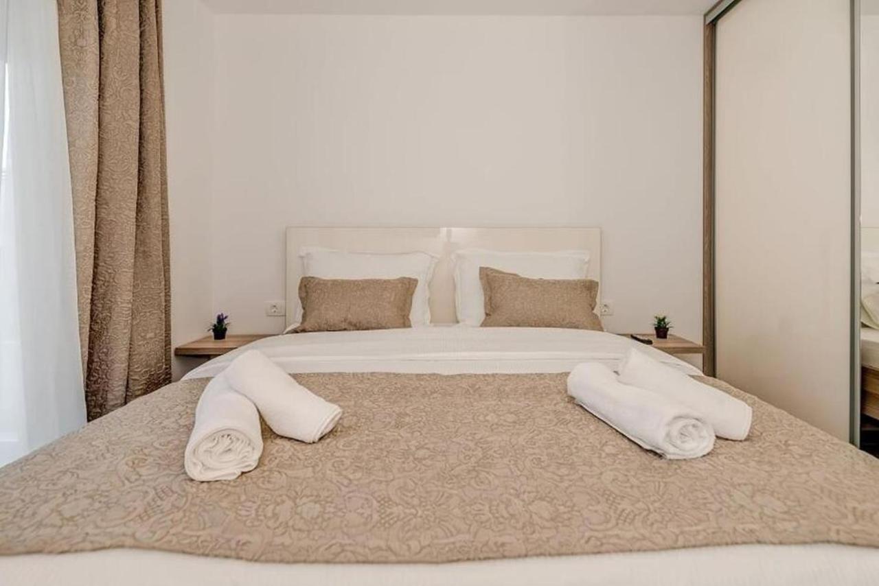 Villa Ivo Apartmani Promajna Exteriér fotografie