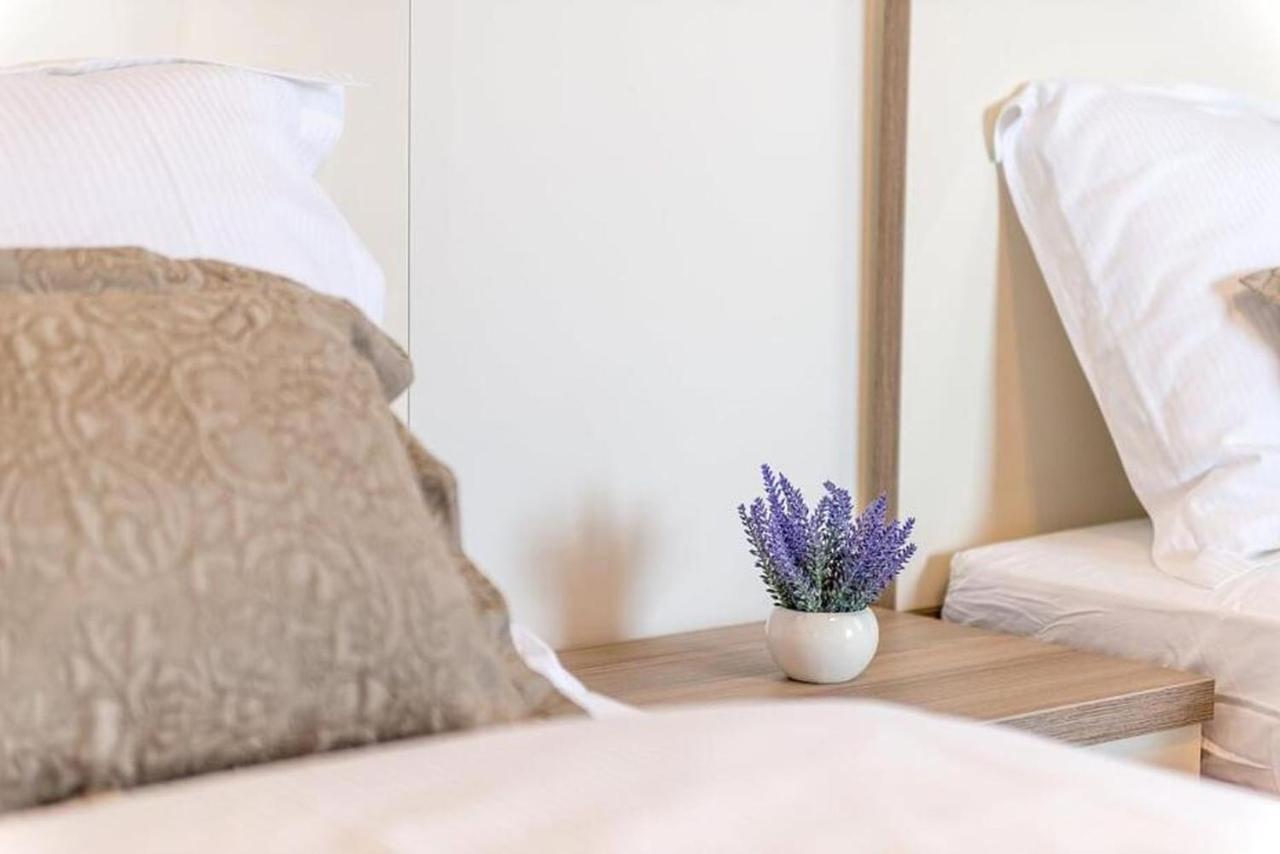 Villa Ivo Apartmani Promajna Exteriér fotografie