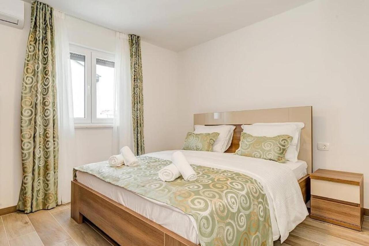 Villa Ivo Apartmani Promajna Exteriér fotografie
